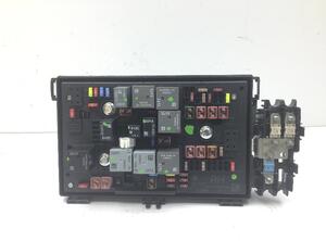 Fuse Box OPEL Astra J Caravan (--)