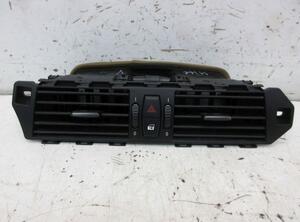 Luftdüse Lüftergitter Belüftung Air vent Mitte + Warnblinker BMW 5 TOURING (E61) 525D LCI 130 KW