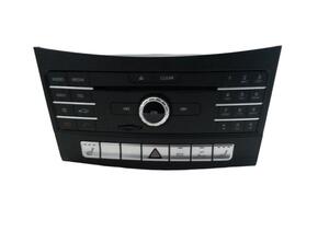 Radio Cassette Player MERCEDES-BENZ E-Klasse (W212)