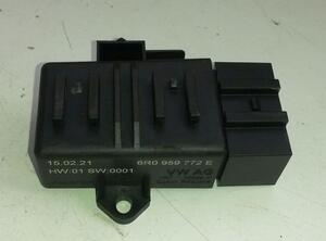 Heated Seat Control Unit SKODA Fabia III (NJ3)