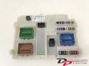 Fuse Box VOLVO V60 I (155, 157), VOLVO V60 I Cross Country (157)