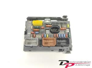 Fuse Box PEUGEOT 5008 (0U_, 0E_)