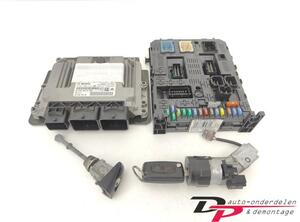 Control unit PEUGEOT 5008 (0U_, 0E_)