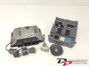 Control unit PEUGEOT 308 I (4A_, 4C_), PEUGEOT 308 SW I (4E_, 4H_)