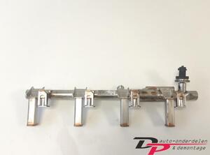 Petrol Fuel Rail FORD KUGA II (DM2)