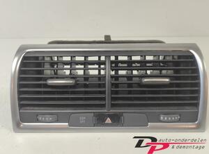 Dashboard ventilation grille AUDI Q7 (4LB), AUDI Q7 Van (4LB), AUDI Q7 (4MB, 4MG)