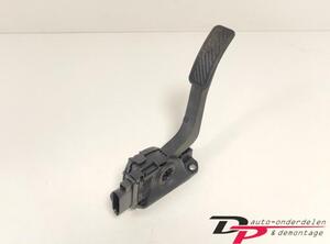 Accelerator pedal FORD FIESTA VI (CB1, CCN)