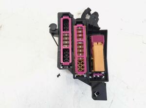 Fuse Box AUDI A4 (8K2, B8), AUDI A4 (8W2, 8WC)