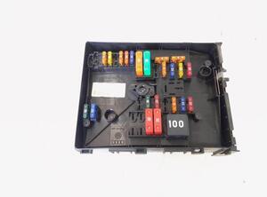 Fuse Box VW SCIROCCO (137, 138), VW TIGUAN (5N_), VW TIGUAN VAN (5N_), VW GOLF V (1K1)