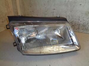 Headlight VW PASSAT (3B2)