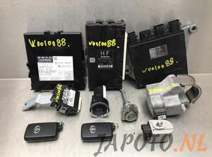 Control unit TOYOTA GT 86 Coupe (ZN6_)