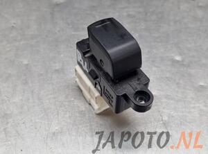 Switch for window winder SUZUKI SWIFT V (AZ)