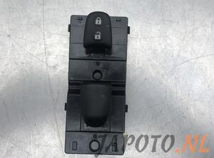 Switch for window winder NISSAN MICRA V (K14)