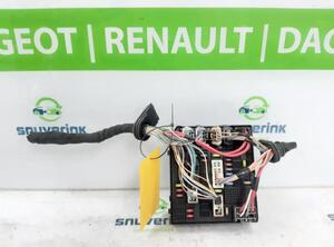 Fuse Box RENAULT SCÉNIC III (JZ0/1_), RENAULT GRAND SCÉNIC III (JZ0/1_)