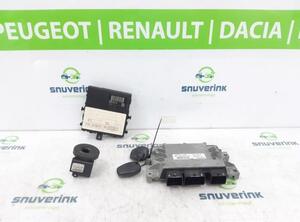 Control unit for engine RENAULT Twingo II (CN0)