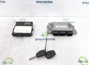 Control unit for engine RENAULT Twingo II (CN0)