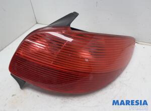 Combination Rearlight PEUGEOT 206 Schrägheck (2A/C), PEUGEOT 206 SW (2E/K), PEUGEOT 206 Stufenheck (--)