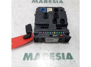 Fuse Box PEUGEOT 308 I (4A, 4C), PEUGEOT 308 SW I (4E, 4H)