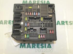 Fuse Box RENAULT Grand Scénic III (JZ0/1)