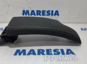 Armrest RENAULT MEGANE III Grandtour (KZ0/1)