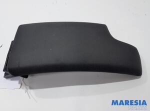 Armrest RENAULT MEGANE III Grandtour (KZ0/1)