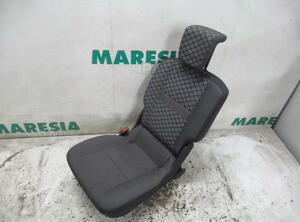 Sitz rechts Renault Scenic II JM 880105441R P8605627