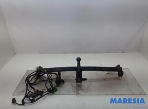 Tow Hitch (Towbar) PEUGEOT 208 I (CA_, CC_)