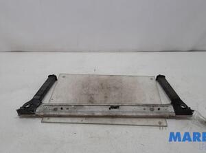 Radiator Mounting RENAULT MEGANE III Hatchback (BZ0/1_, B3_)