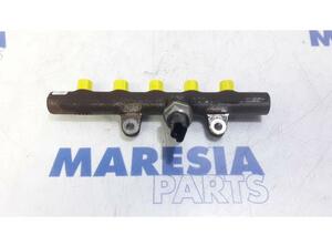 Petrol Fuel Rail RENAULT Megane III Grandtour (KZ0/1)