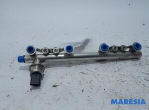 Petrol Fuel Rail RENAULT Megane III Grandtour (KZ0/1)