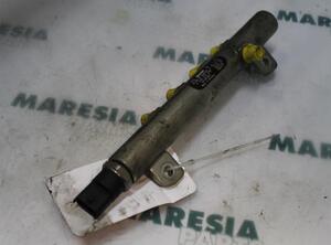 Petrol Fuel Rail ALFA ROMEO 147 (937_), ALFA ROMEO GT (937_), FIAT STILO Multi Wagon (192_), FIAT CROMA (194_)