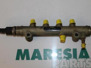 Petrol Fuel Rail PEUGEOT 307 (3A/C), PEUGEOT 206 SW (2E/K), PEUGEOT 307 Break (3E), PEUGEOT 206 Hatchback (2A/C)