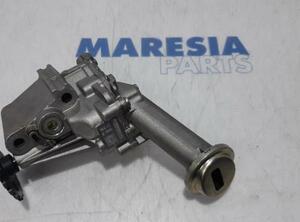 Oil Pump RENAULT MEGANE III Grandtour (KZ0/1)