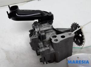 Oil Pump RENAULT Trafic III Kasten (FG)