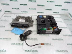 Control unit for engine PEUGEOT 307 CC (3B)