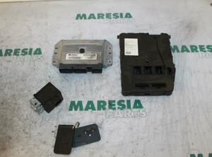 Control unit for engine RENAULT MEGANE II (BM0/1_, CM0/1_)