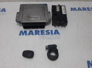 Control unit for engine RENAULT Trafic II Kasten (FL)