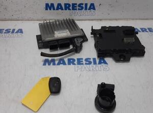 Control unit for engine RENAULT KANGOO Express (FW0/1_)