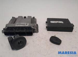 Control unit for engine RENAULT Trafic III Kasten (FG)