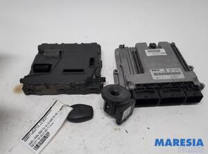 Control unit for engine RENAULT Kangoo Express (FW0/1)