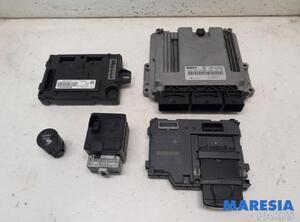 Control unit for engine RENAULT CLIO IV Grandtour (KH_)