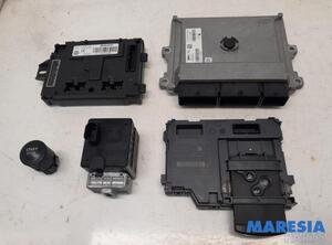 Control unit for engine RENAULT ZOE (BFM_)