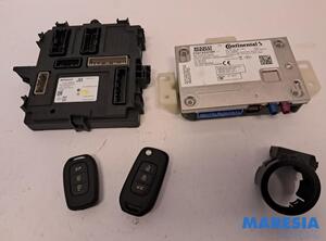 Control unit for engine RENAULT CLIO V (B7_)