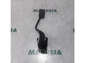 Throttle Position Sensor PEUGEOT 508 SW I (8E_)