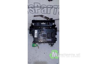 Fuse Box PEUGEOT 407 SW (6E_)