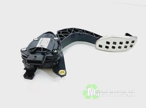 Accelerator pedal RENAULT CLIO V (B7_)