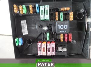 Fuse Box SKODA OCTAVIA II (1Z3)