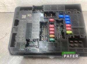 Fuse Box NISSAN MICRA V (K14)