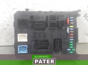 Fuse Box PEUGEOT 407 SW (6E_)