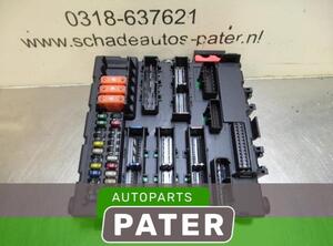 Fuse Box OPEL VECTRA C Estate (Z02)